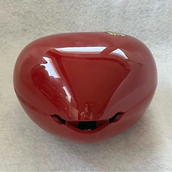 STARBUCKS KOREA Red Plastic Heart Bag White Day 2020 magnetic Closure - Picture 8 of 10